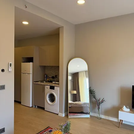 Apartment Bright Modern With Balcony Istanbul