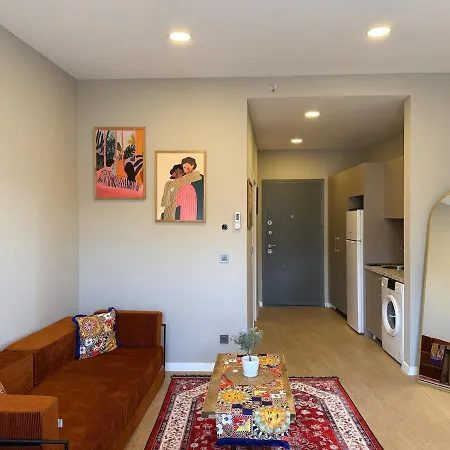 Bright Modern With Balcony Апартаменты